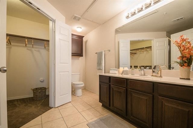 380 Solon Road - Photo 2