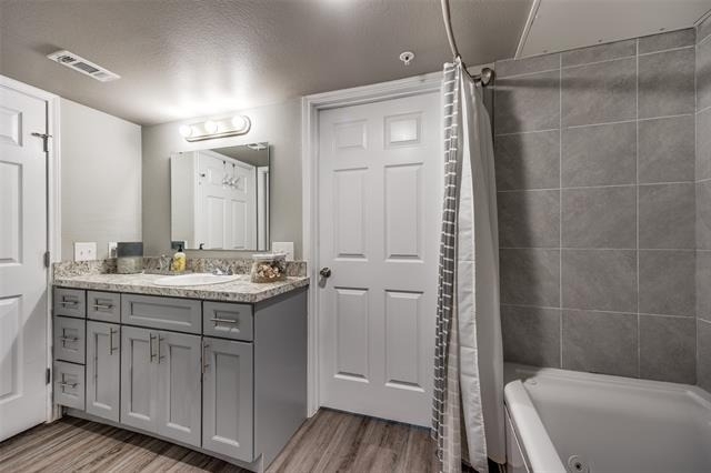 6108 Abrams Road - Photo 2