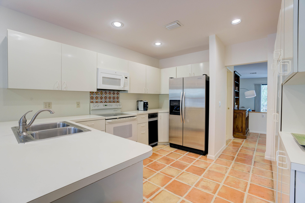 170 Celestial Way - Photo 17