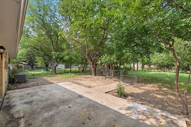 2833 Kingsbury Avenue - Photo 27