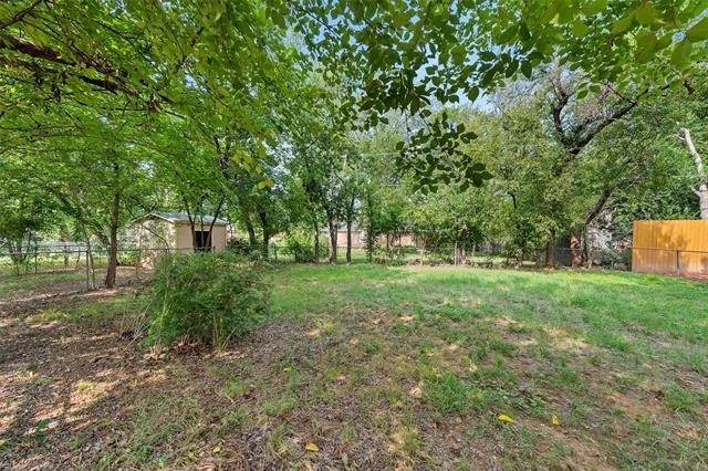 2833 Kingsbury Avenue - Photo 28