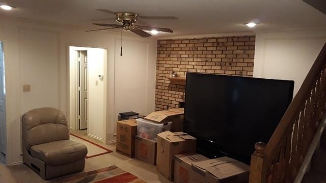 1807 Evergreen Court - Photo 2