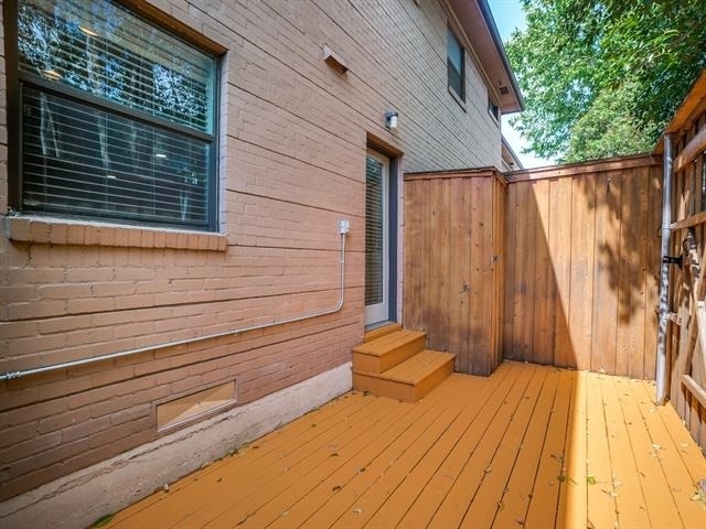 4118 Bowser Avenue - Photo 10