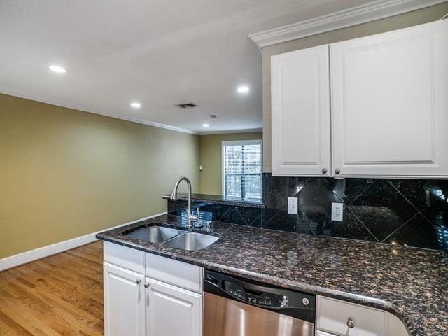 4118 Bowser Avenue - Photo 6