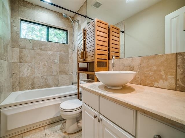 4118 Bowser Avenue - Photo 9