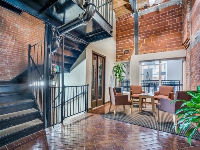 509 Elm Street - Photo 0