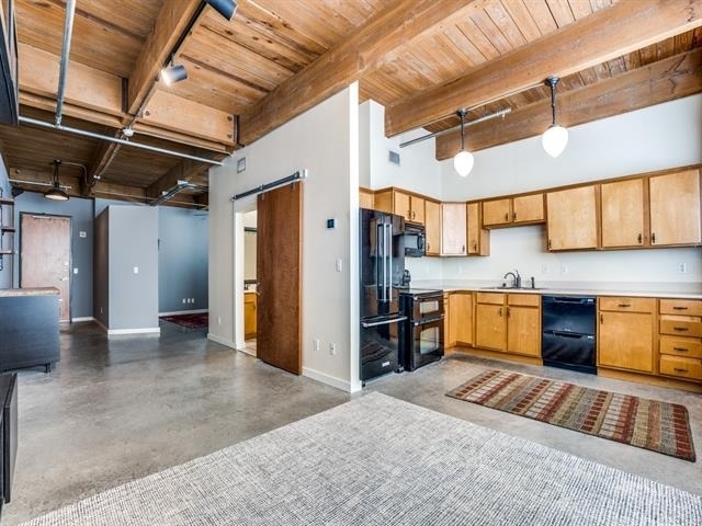509 Elm Street - Photo 4