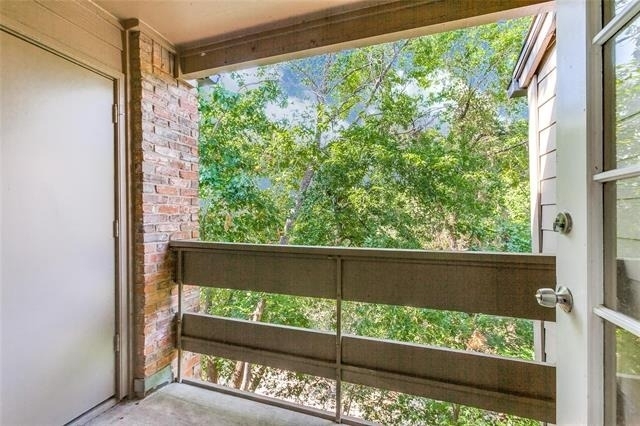 9801 Royal Lane - Photo 5