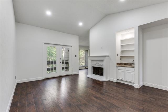 9801 Royal Lane - Photo 2