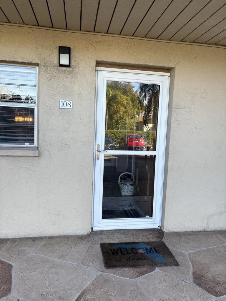 330 Ne 26th Avenue - Photo 1