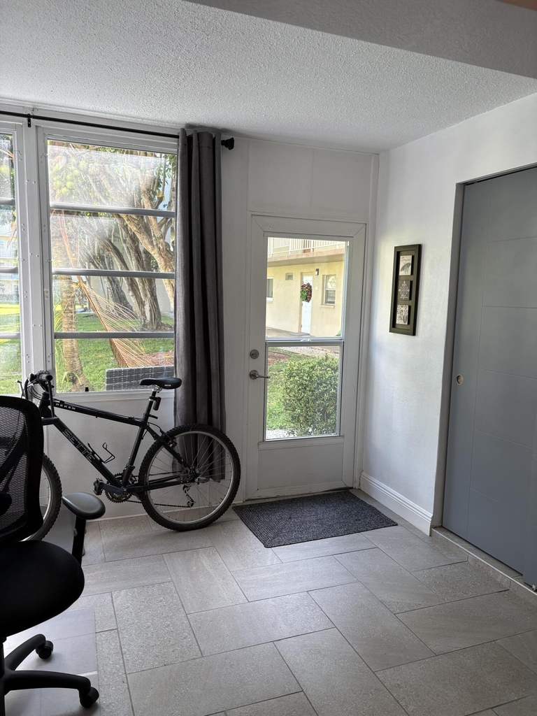 330 Ne 26th Avenue - Photo 8