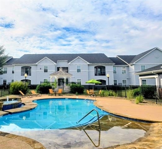 1001 Redwood Avenue - Photo 9