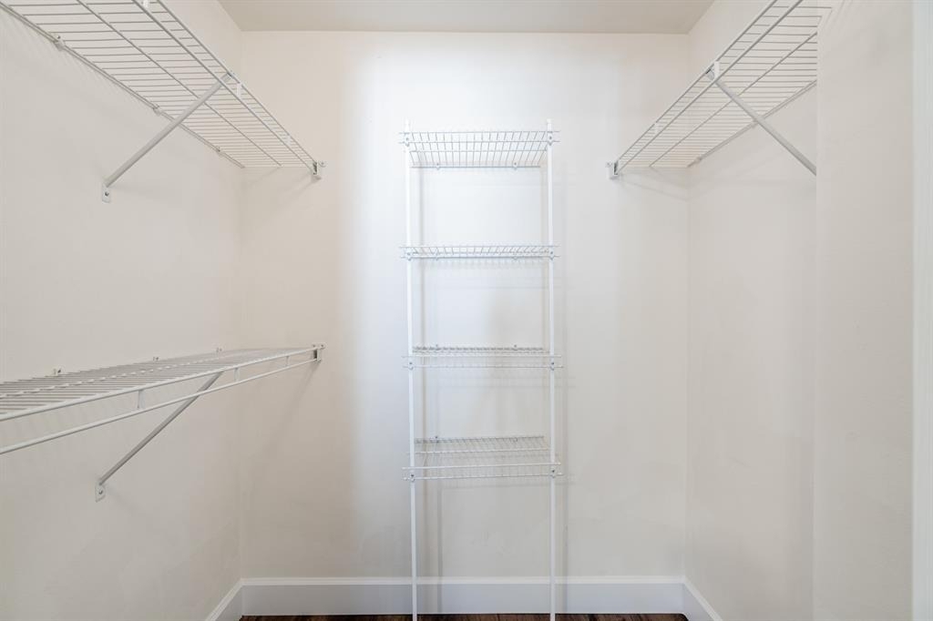2421 Ne 65th Street - Photo 17