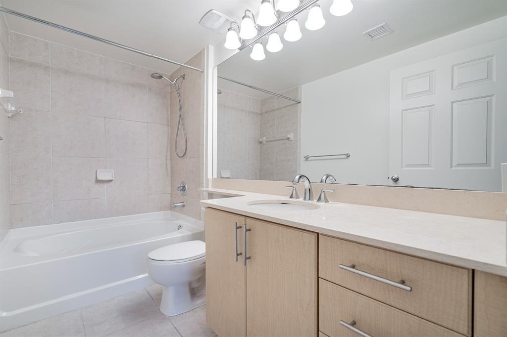 2421 Ne 65th Street - Photo 20