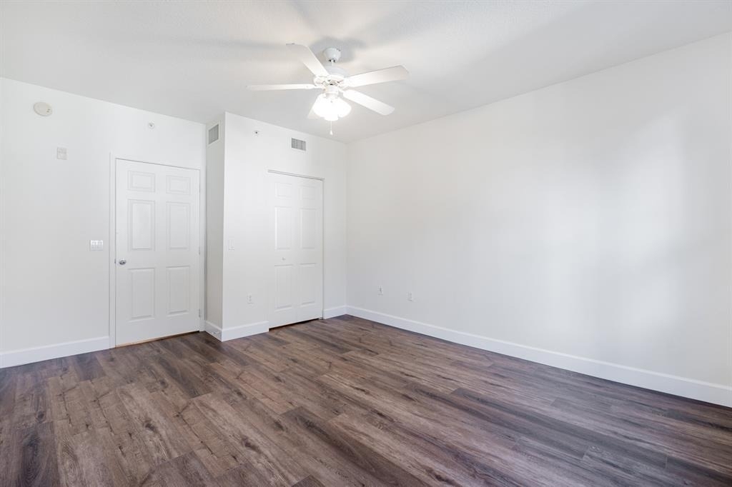 2421 Ne 65th Street - Photo 16