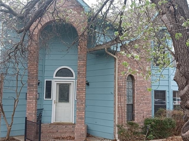 2315 Cuesta Lane - Photo 2