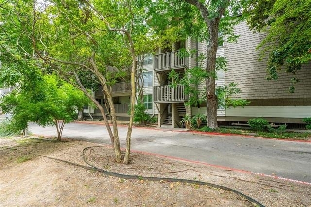 4837 Cedar Springs Road - Photo 19