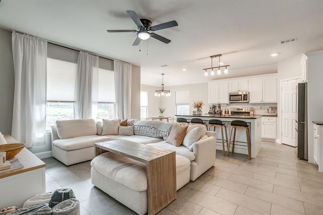 5617 Kilpatrick Avenue - Photo 3