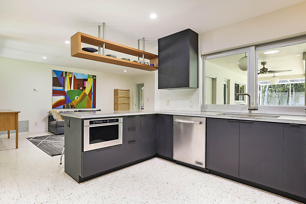 400 Nw 6th Avenue - Photo 1