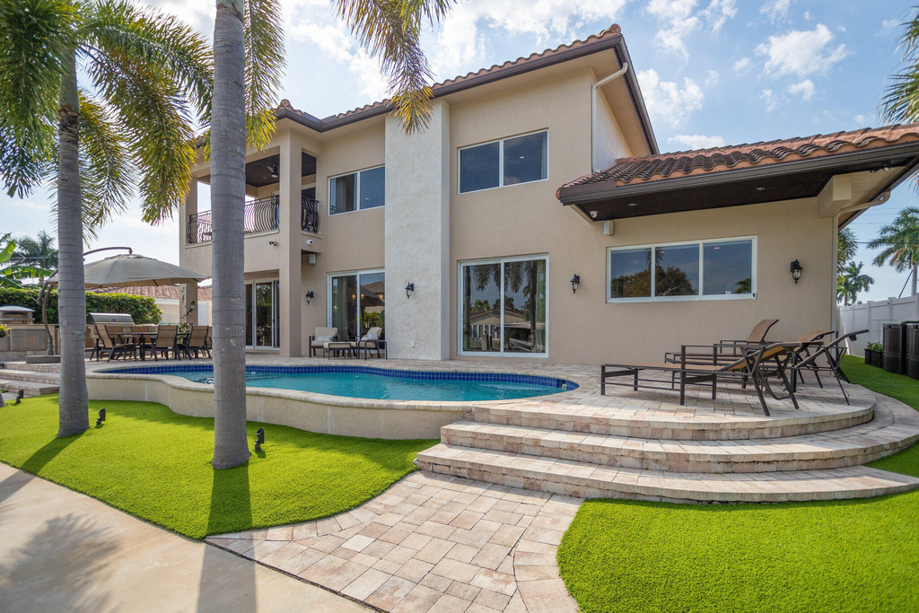 2461 Se 10th Street - Photo 6