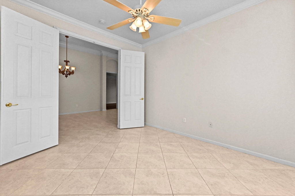 6823 Fabiano Circle - Photo 14