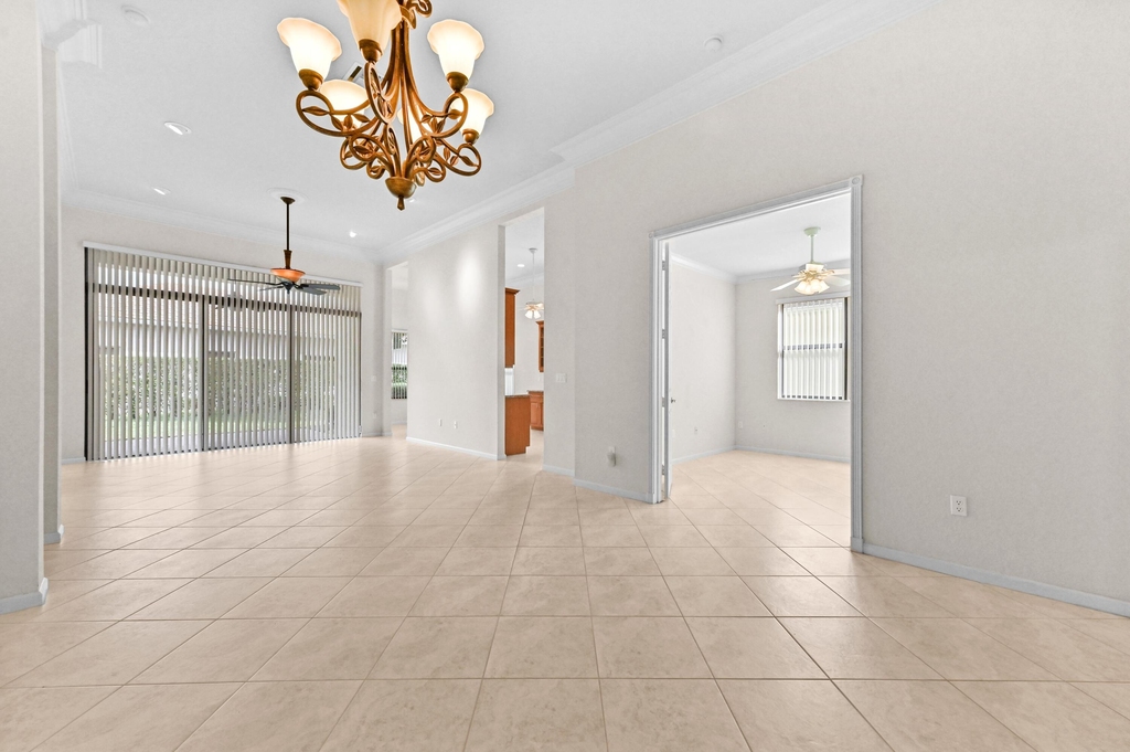 6823 Fabiano Circle - Photo 11