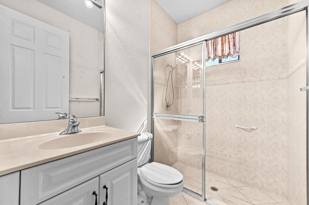 6823 Fabiano Circle - Photo 9