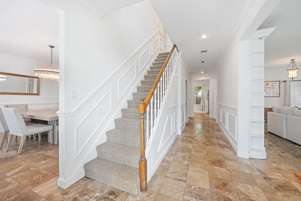 230 Park Avenue - Photo 3