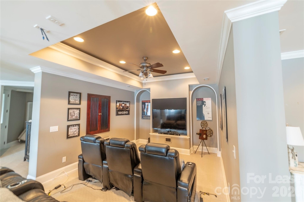 19001 Double Eagle Drive - Photo 32