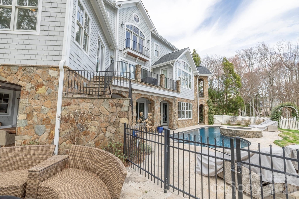 19001 Double Eagle Drive - Photo 37