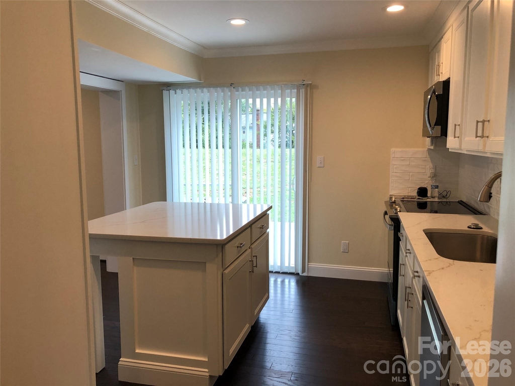 7211 Grassy Knob Court - Photo 9