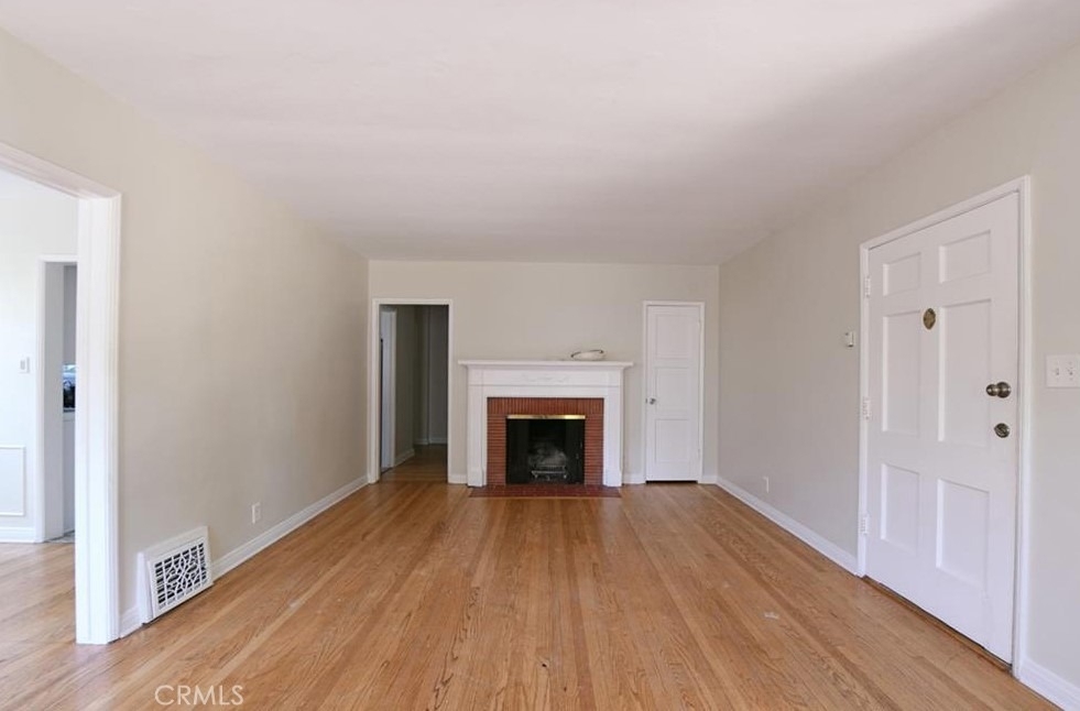 11061 Ohio Avenue - Photo 2