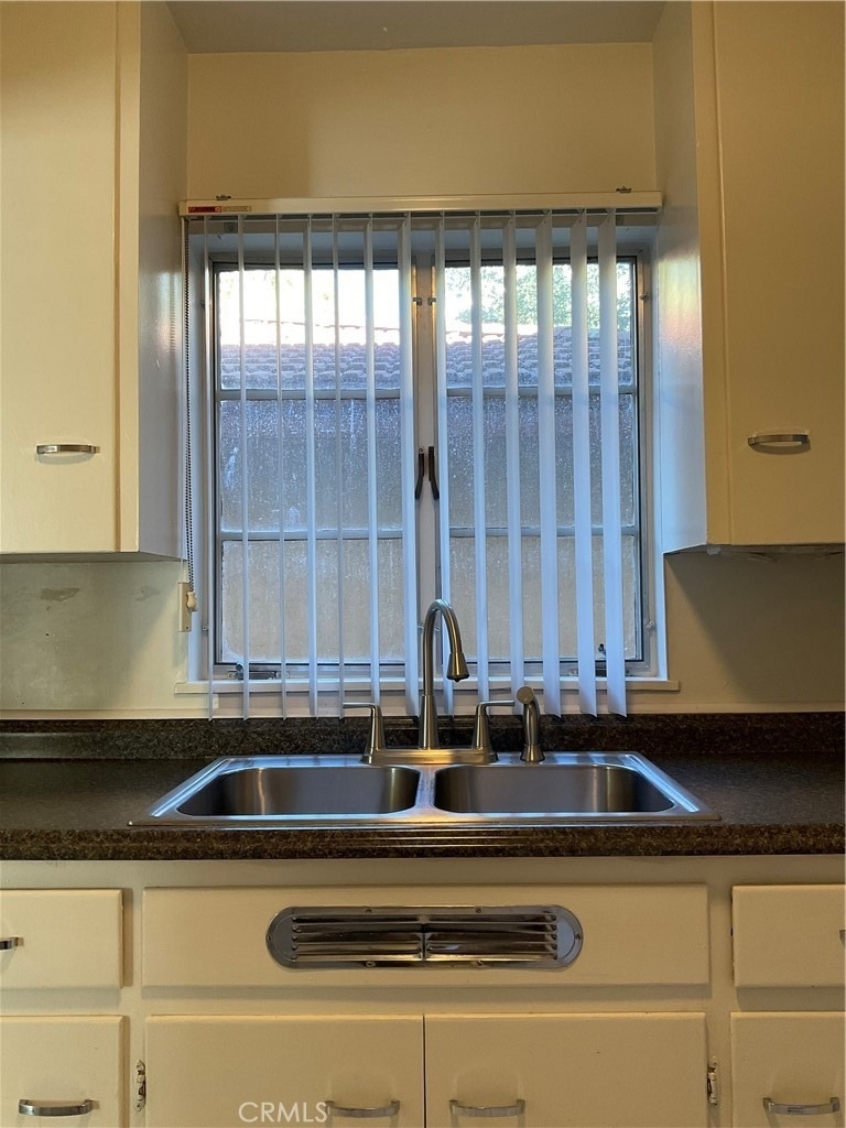 357 Grant Street - Photo 5