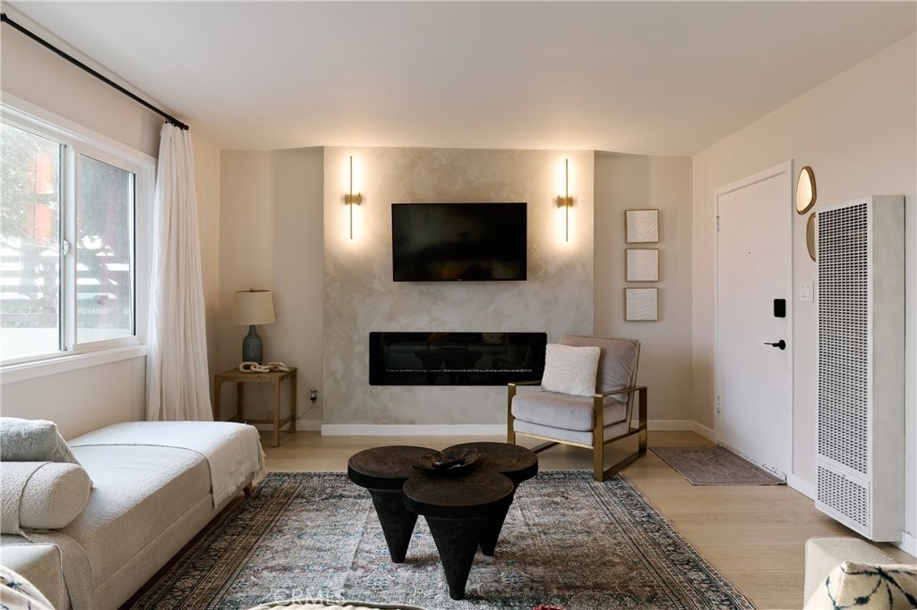 5267 E Ocean Boulevard - Photo 2