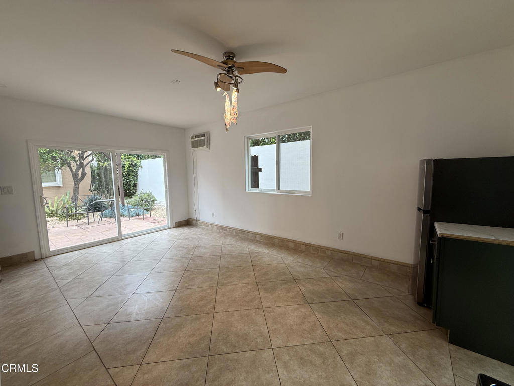 748 N La Jolla Avenue - Photo 2