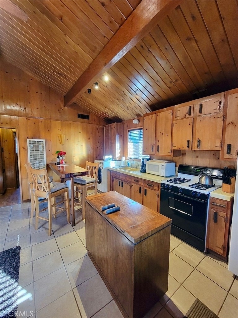 1132 W Aeroplane - Photo 7