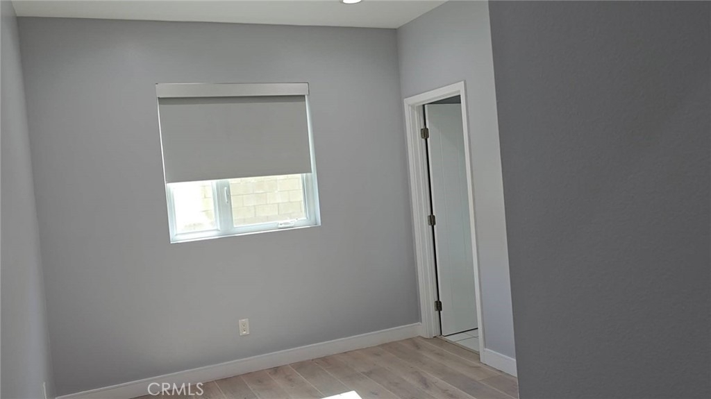 2250 W 14th - Photo 4