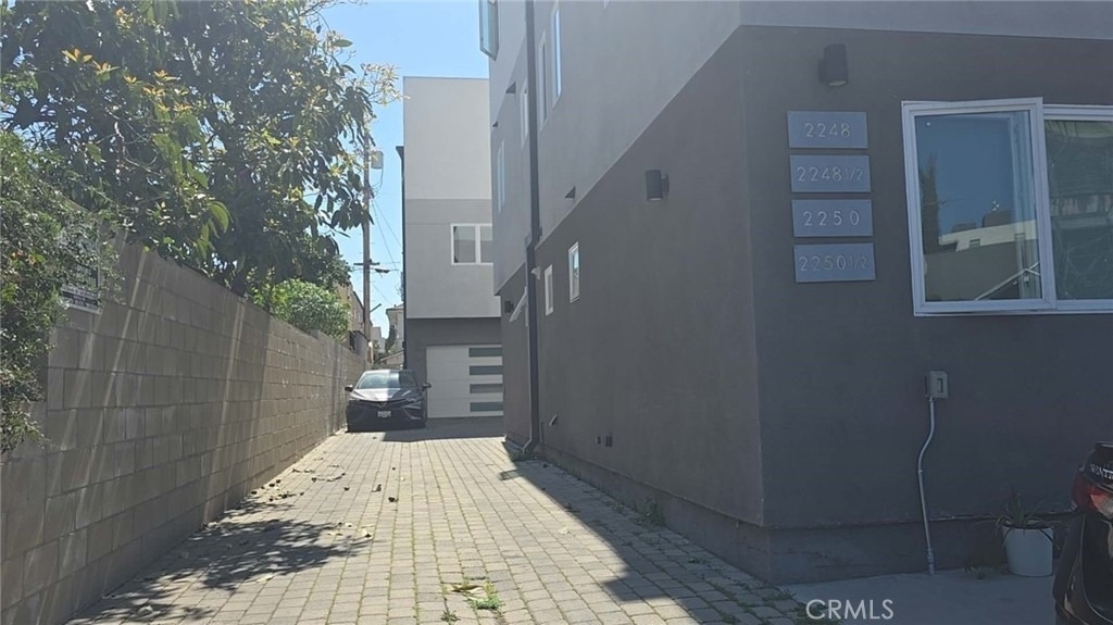 2250 W 14th - Photo 1