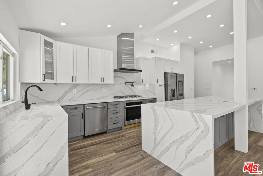 4825 San Feliciano Drive - Photo 3
