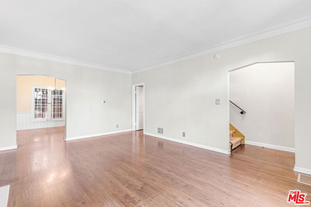 6053 Scenic Avenue - Photo 3