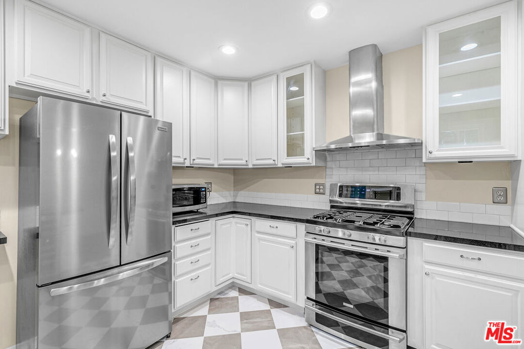 6053 Scenic Avenue - Photo 14