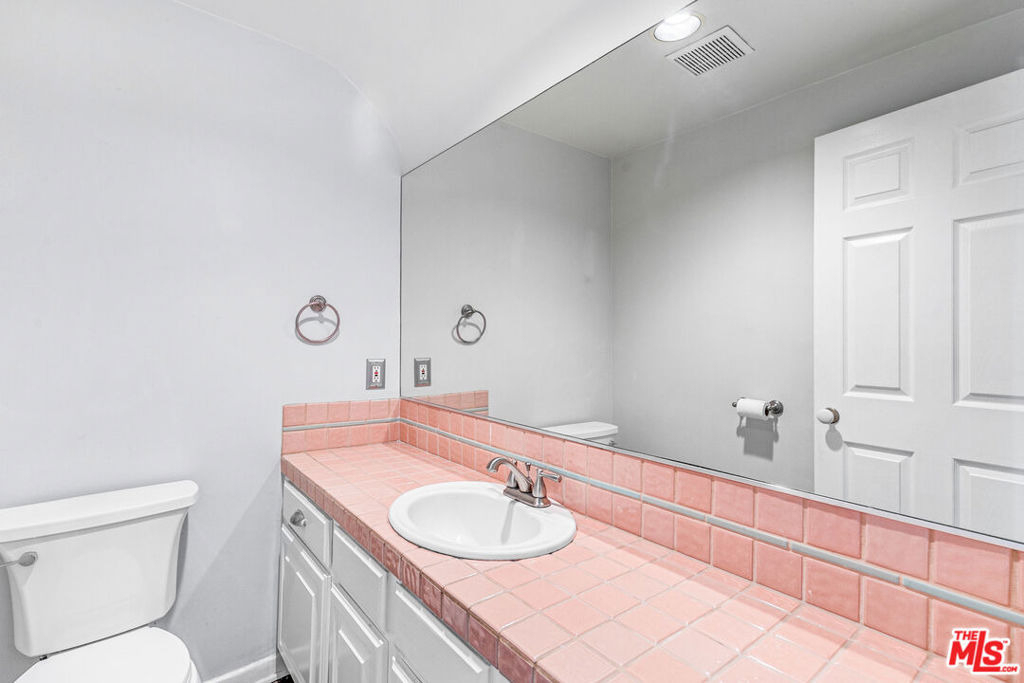 6053 Scenic Avenue - Photo 7