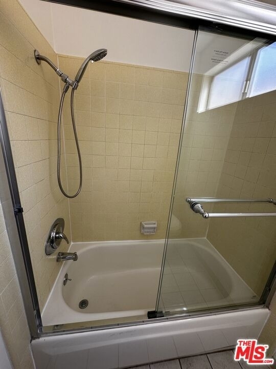 12779 Venice Boulevard - Photo 10