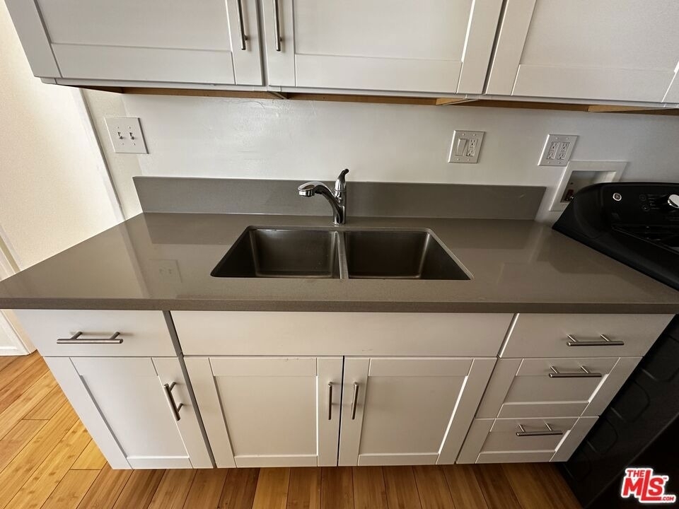 12779 Venice Boulevard - Photo 5