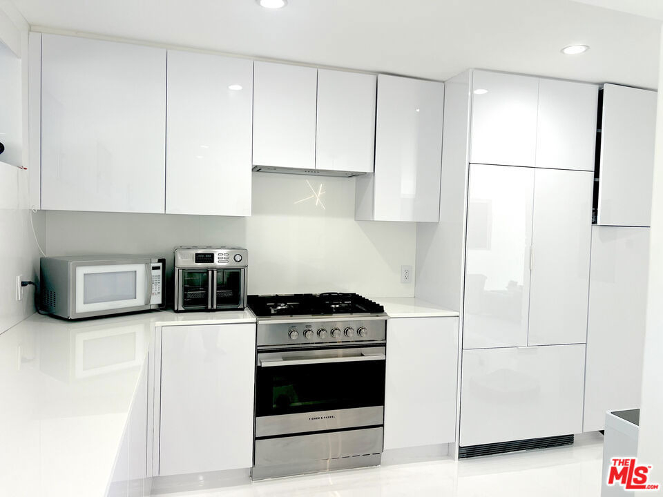22548 Pacific Coast Highway - Photo 6
