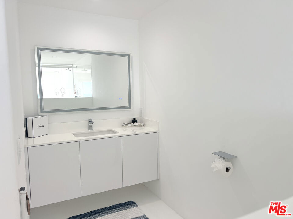 22548 Pacific Coast Highway - Photo 12
