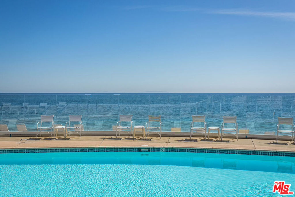 22548 Pacific Coast Highway - Photo 15