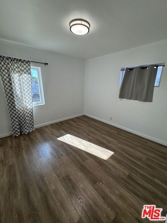 446 N California Street - Photo 17