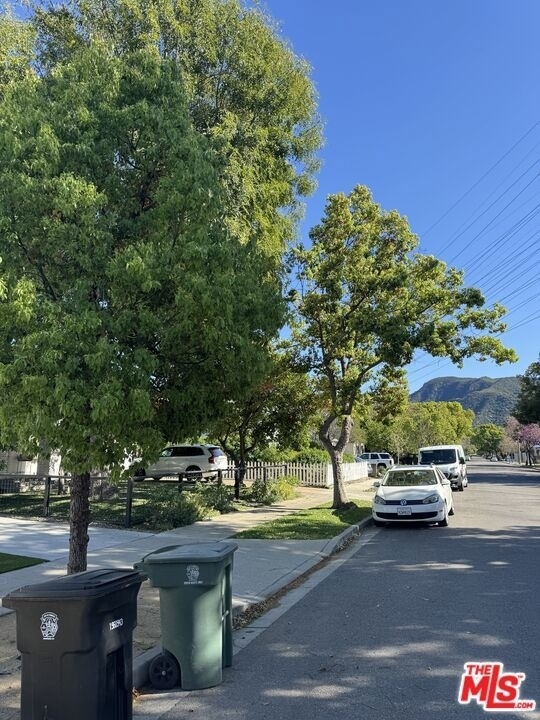 446 N California Street - Photo 1