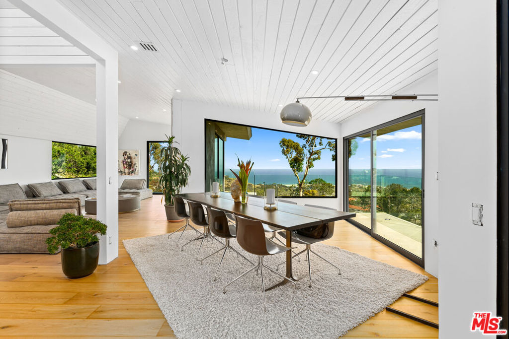 23812 Malibu Crest Drive - Photo 9